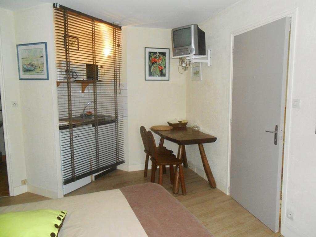 Les Locations Du Puits Bed & Breakfast Rochefort-en-Terre Ruang foto