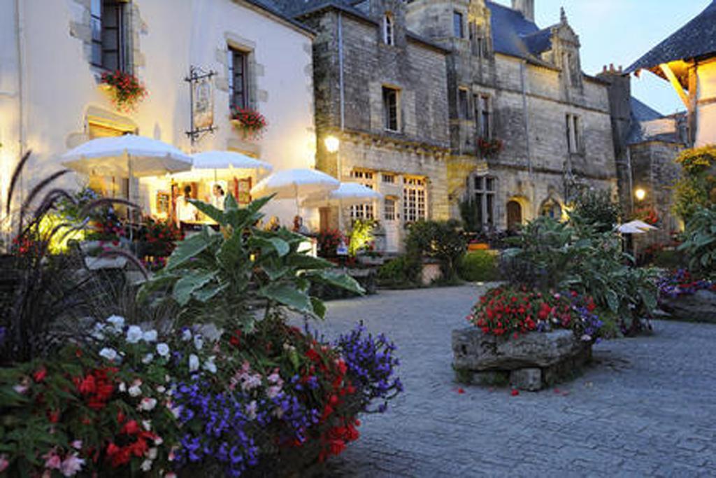Les Locations Du Puits Bed & Breakfast Rochefort-en-Terre Bagian luar foto